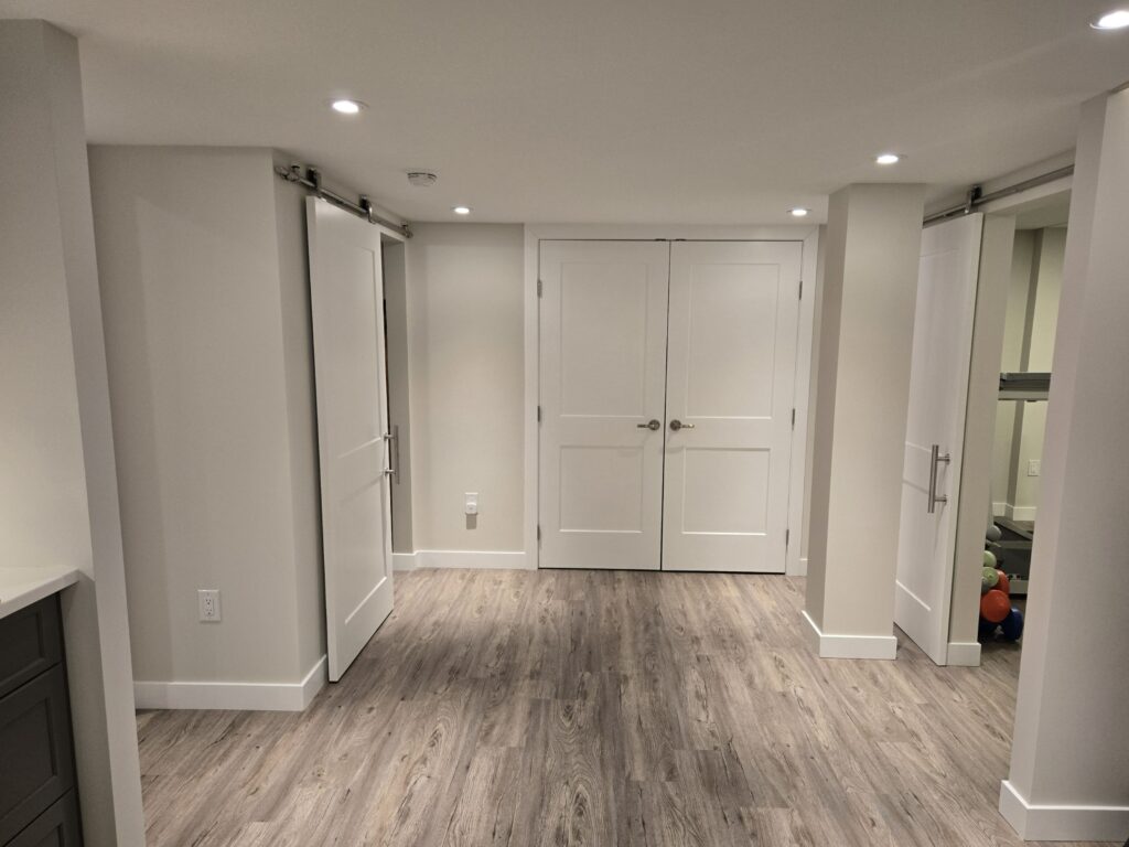 Private, fully-equipped suite for merging households.