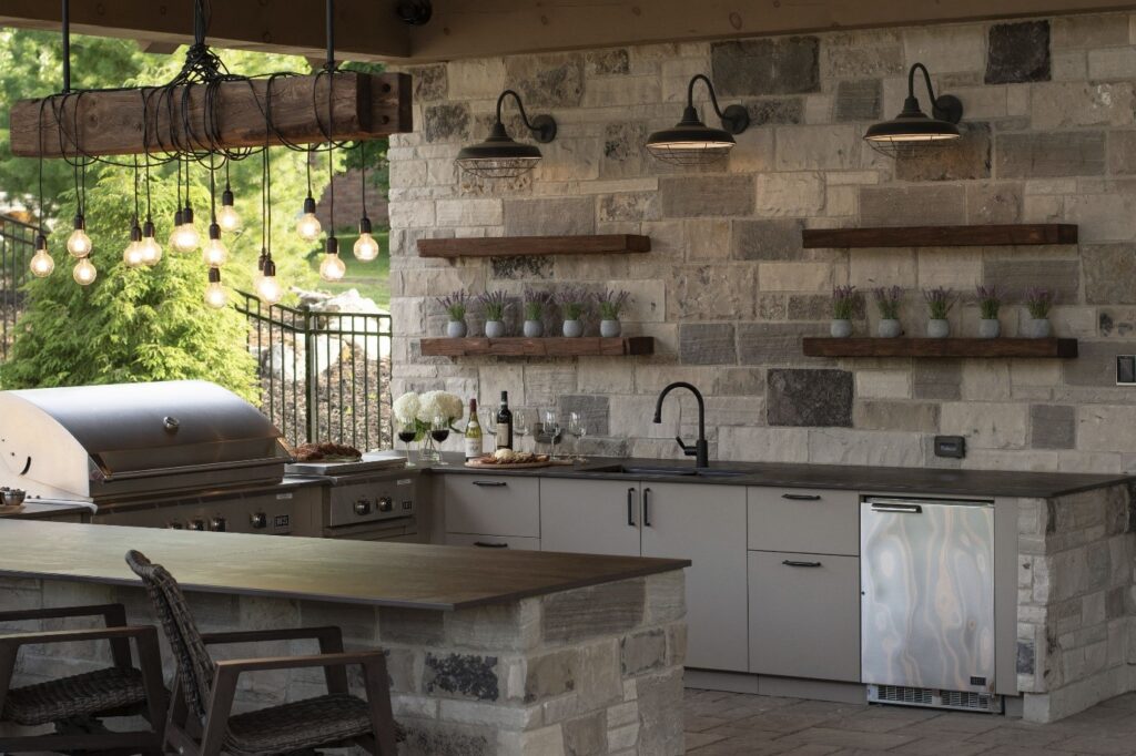 Custom outdoor kitchen with floaty shelves