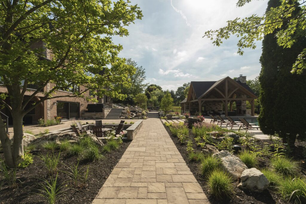 Outdoor entertainment space